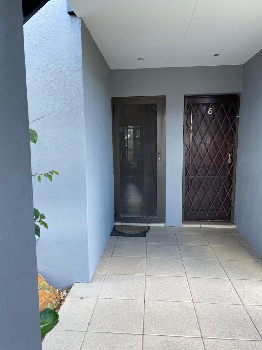 2 Bedroom Property for Sale in Sherwood Eastern Cape